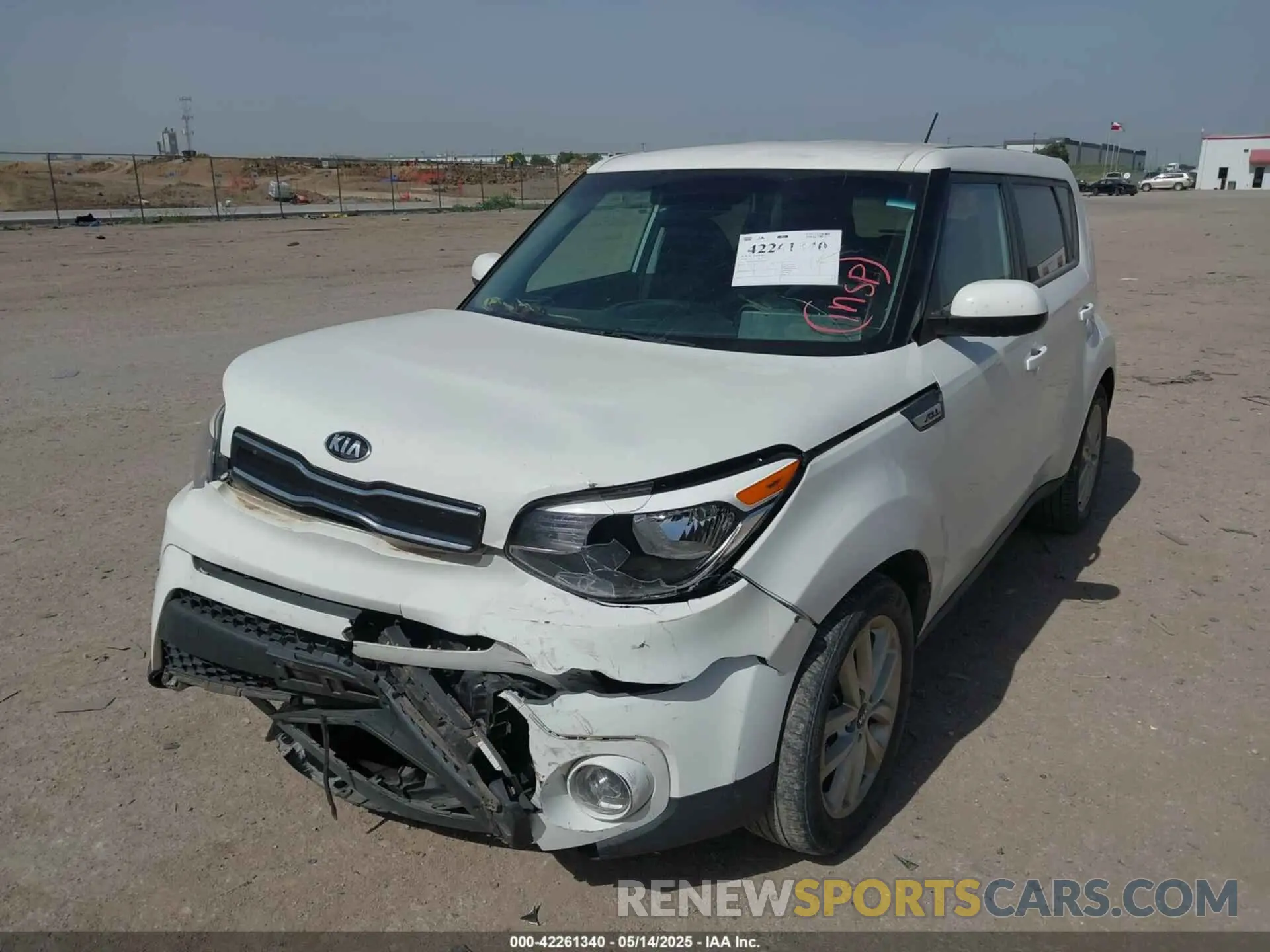 2 fotografías del automóvil dañado KNDJP3A59K7698145 KIA SOUL 2019