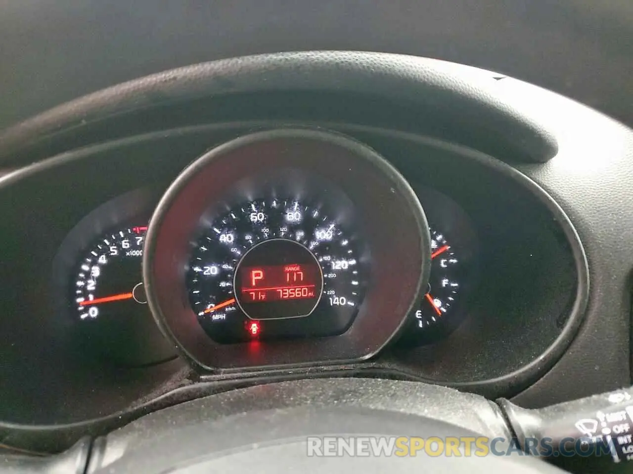 9 fotografías del automóvil dañado KNDJP3A5XK7629576 KIA SOUL 2019