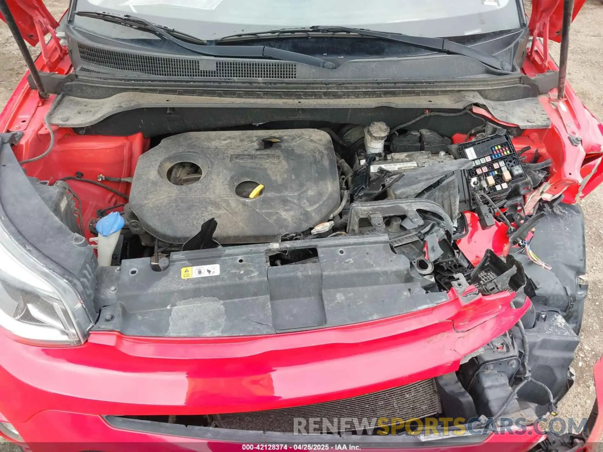 10 fotografías del automóvil dañado KNDJP3A5XK7640660 KIA SOUL 2019