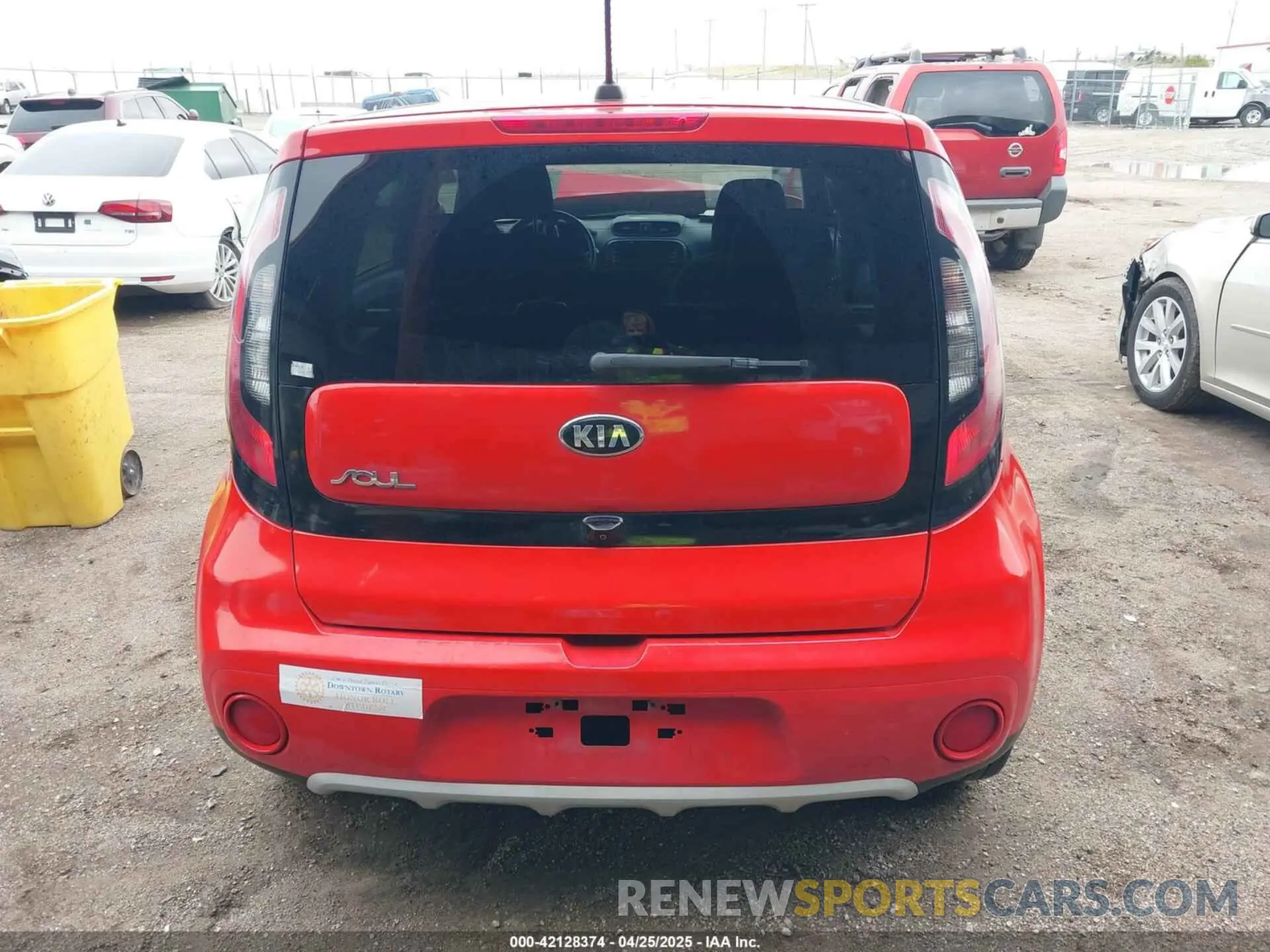 15 fotografías del automóvil dañado KNDJP3A5XK7640660 KIA SOUL 2019