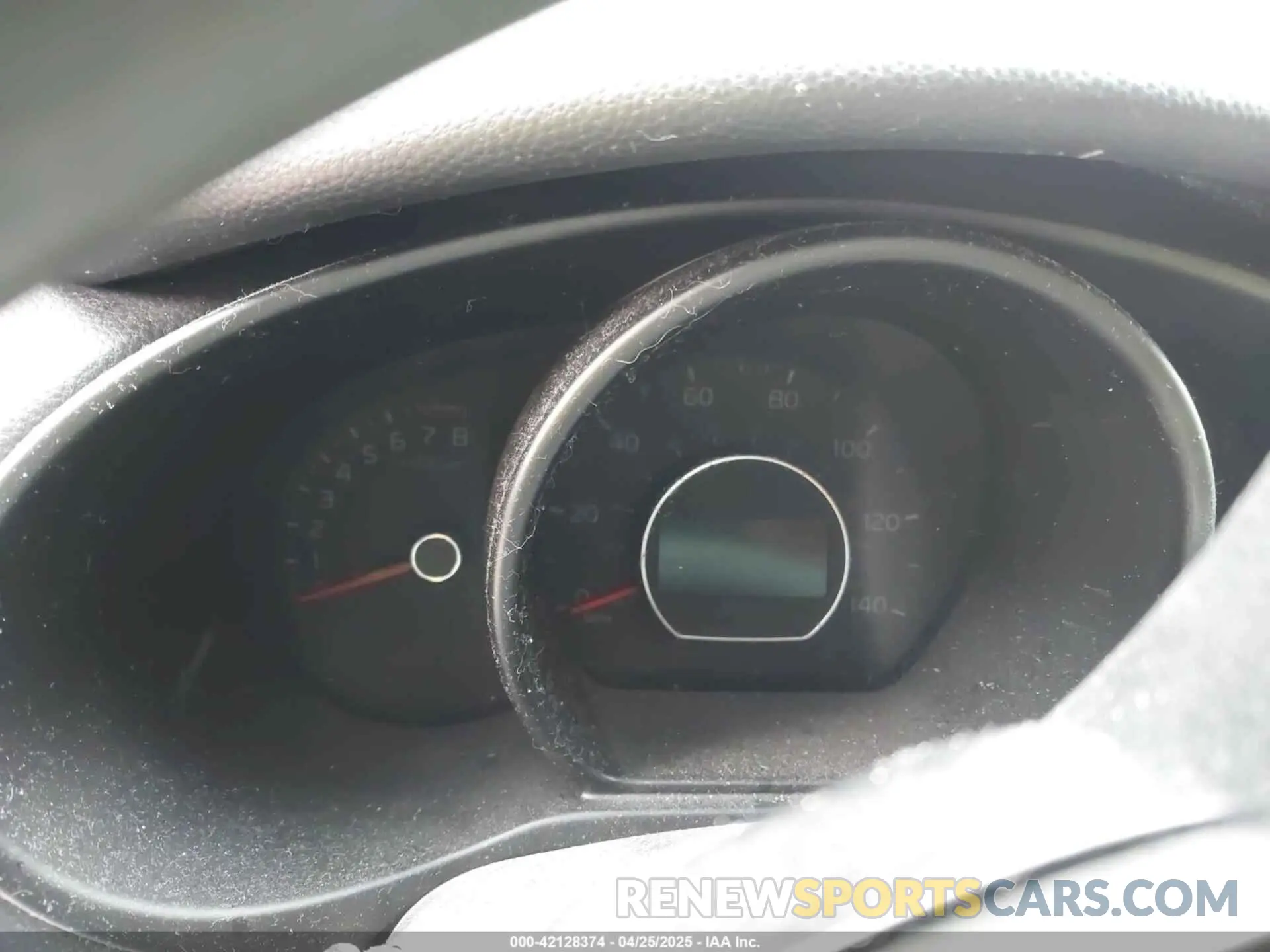7 fotografías del automóvil dañado KNDJP3A5XK7640660 KIA SOUL 2019