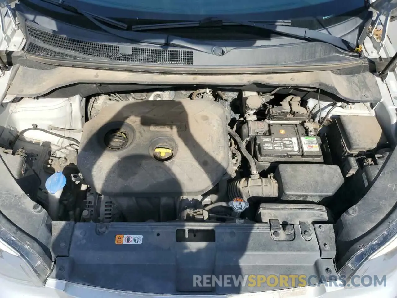 11 fotografías del automóvil dañado KNDJP3A5XK7677319 KIA SOUL 2019