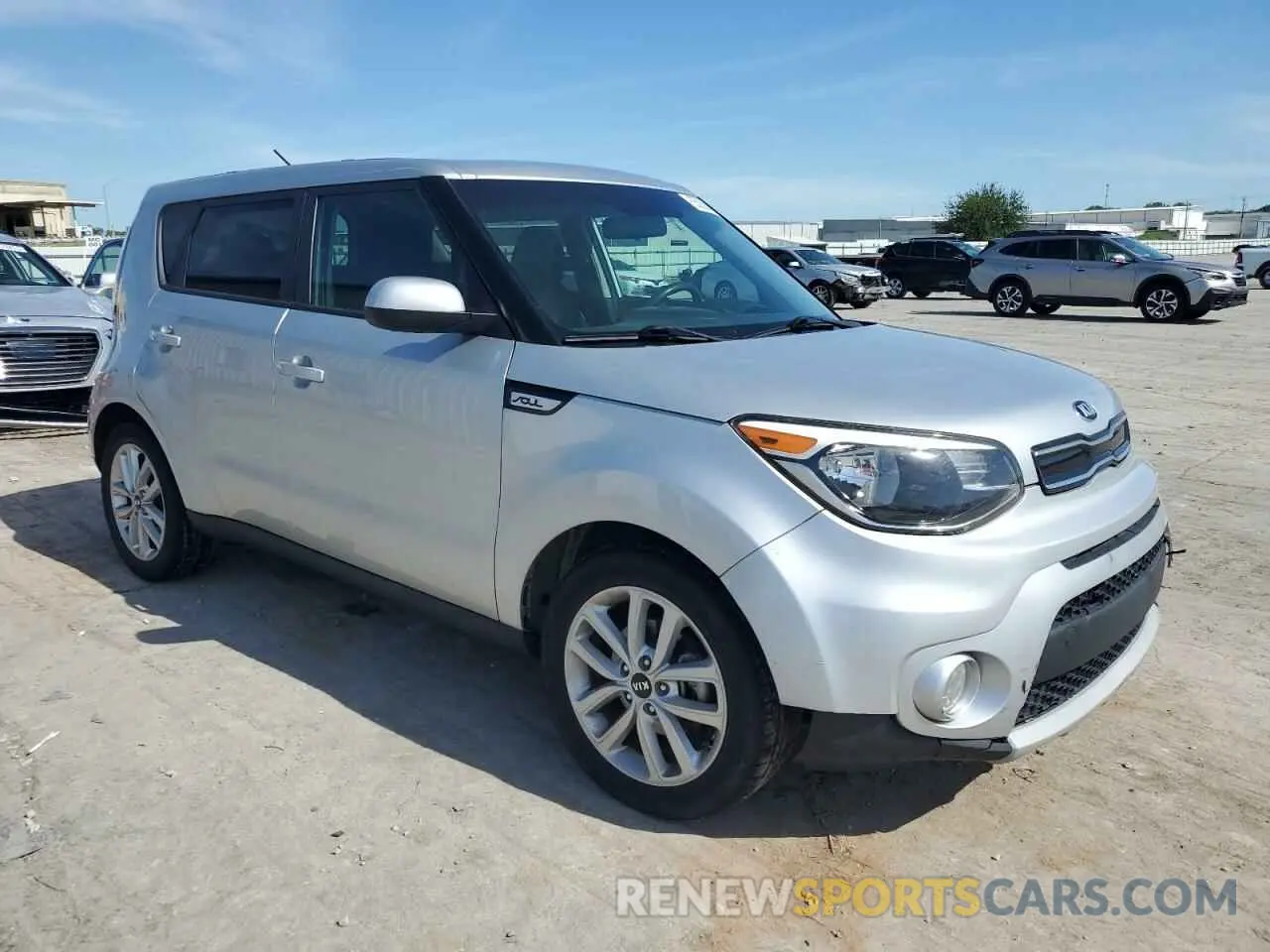 4 fotografías del automóvil dañado KNDJP3A5XK7677319 KIA SOUL 2019