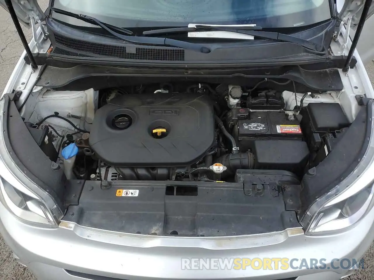 11 fotografías del automóvil dañado KNDJP3A5XK7698039 KIA SOUL 2019