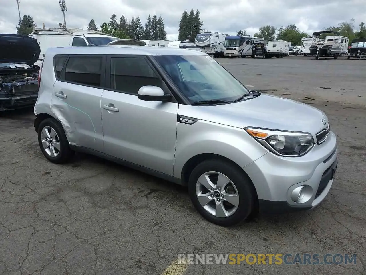 4 fotografías del automóvil dañado KNDJP3A5XK7698039 KIA SOUL 2019