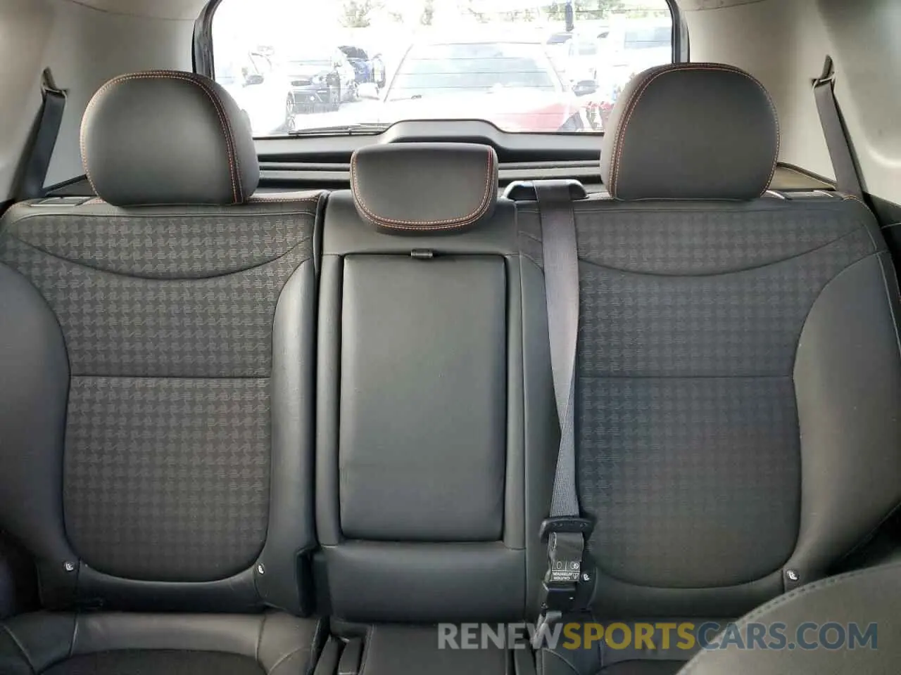 10 fotografías del automóvil dañado KNDJX3AA9K7674425 KIA SOUL 2019