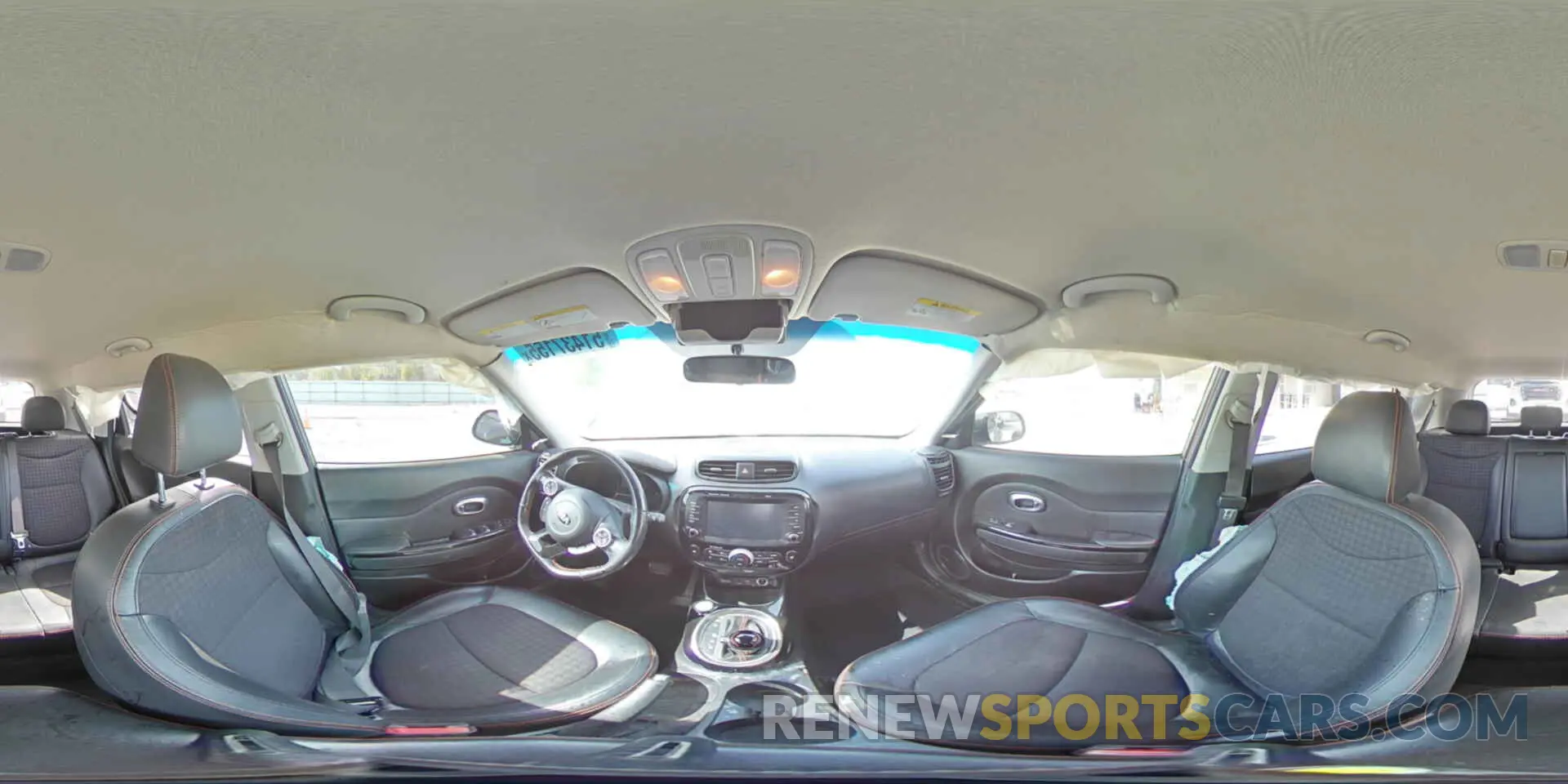 13 fotografías del automóvil dañado KNDJX3AAXK7647475 KIA SOUL 2019
