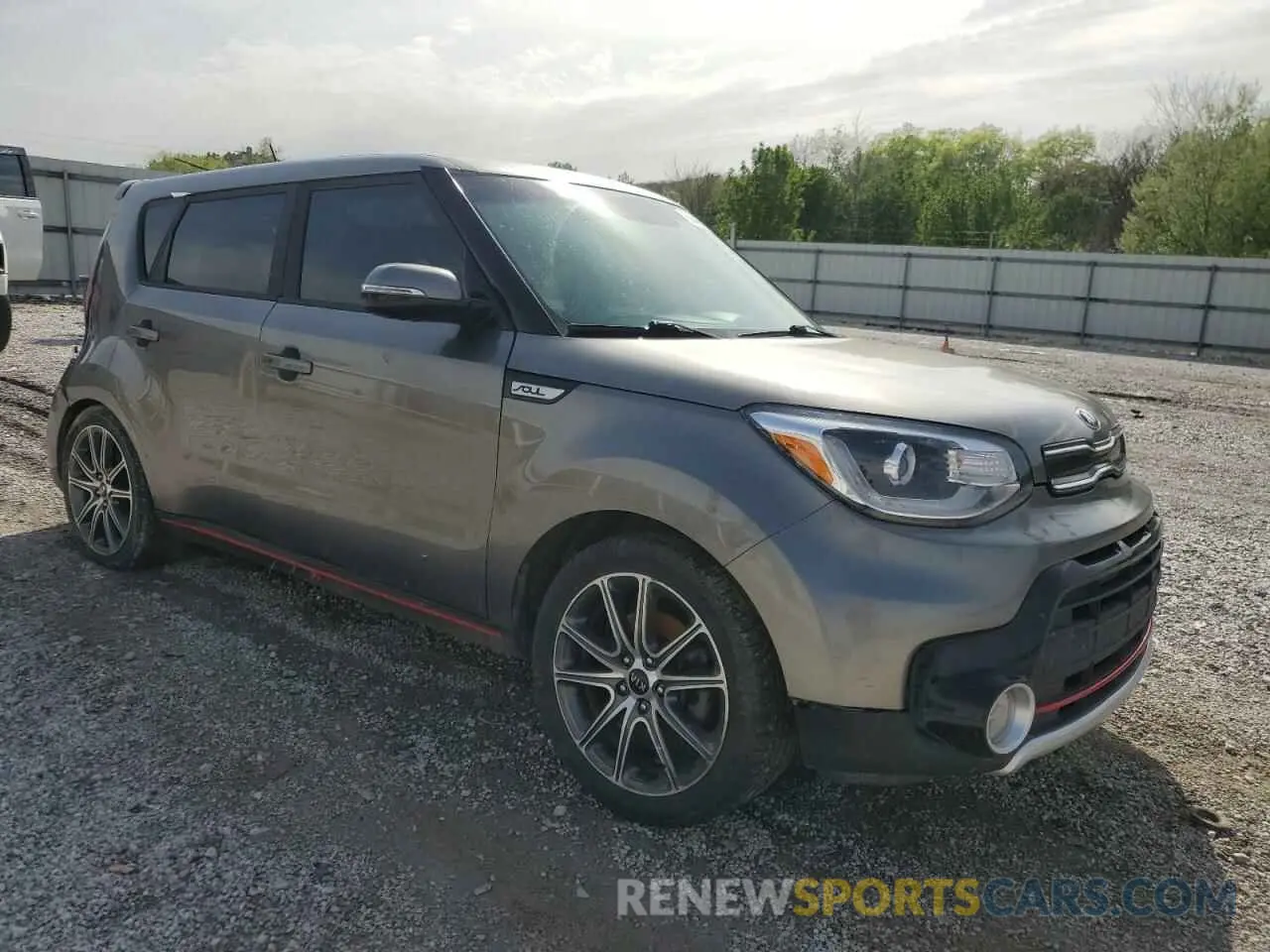 4 fotografías del automóvil dañado KNDJX3AAXK7647475 KIA SOUL 2019