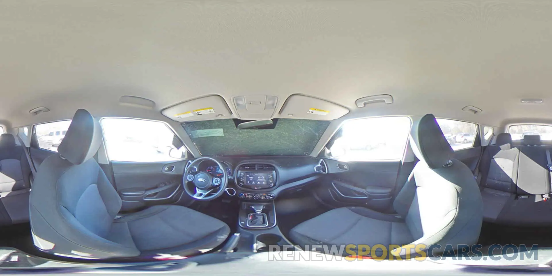 12 fotografías del automóvil dañado KNDJ23AU0L7070031 KIA SOUL 2020