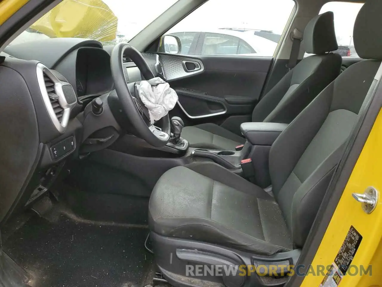 7 fotografías del automóvil dañado KNDJ23AU0L7080106 KIA SOUL 2020