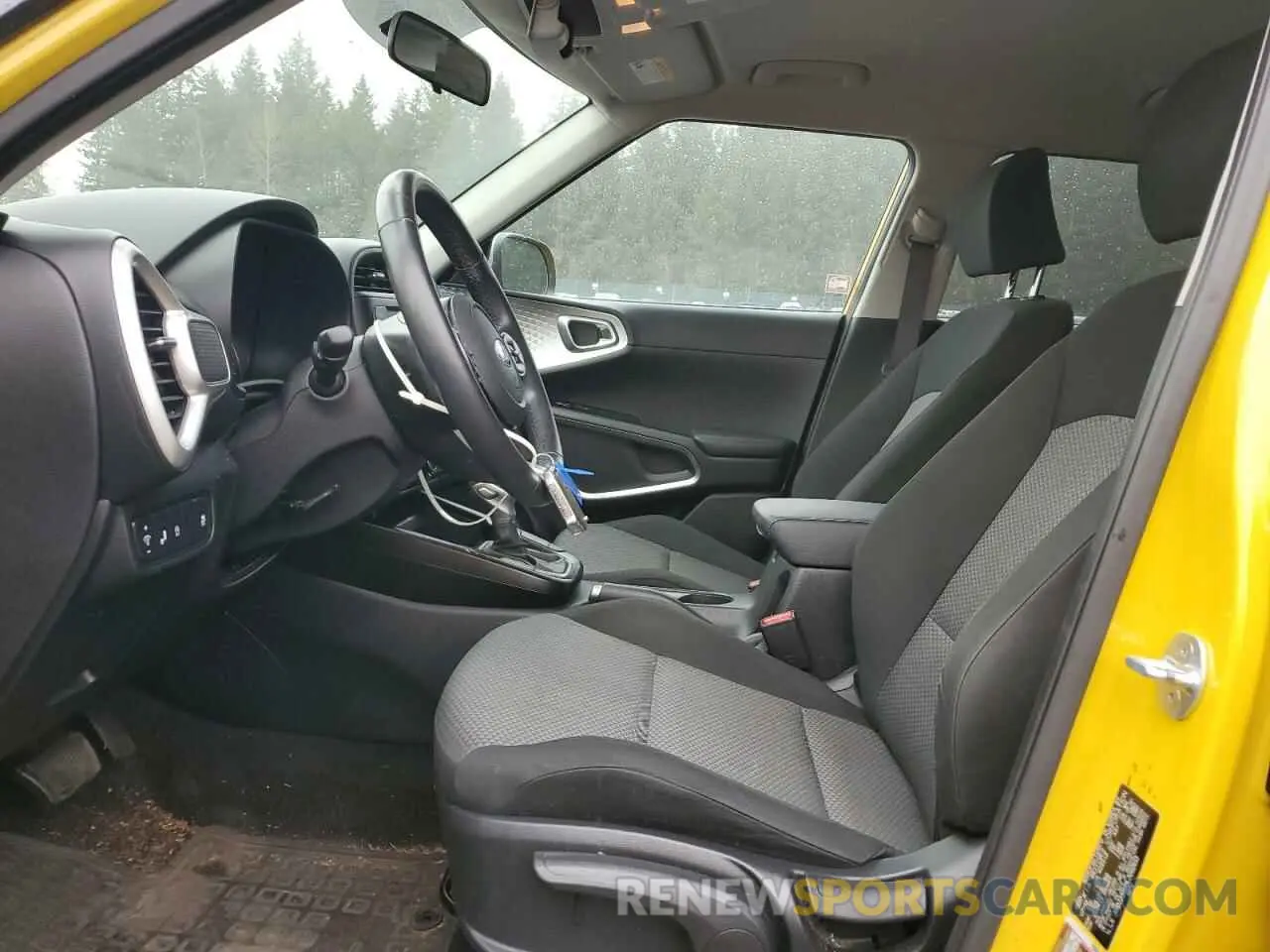 7 fotografías del automóvil dañado KNDJ23AU0L7092613 KIA SOUL 2020