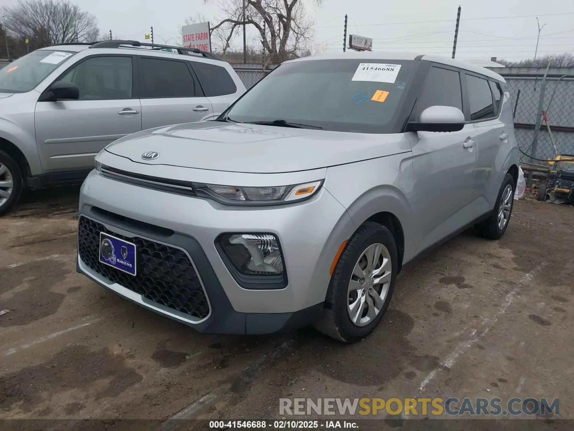 2 fotografías del automóvil dañado KNDJ23AU0L7109359 KIA SOUL 2020