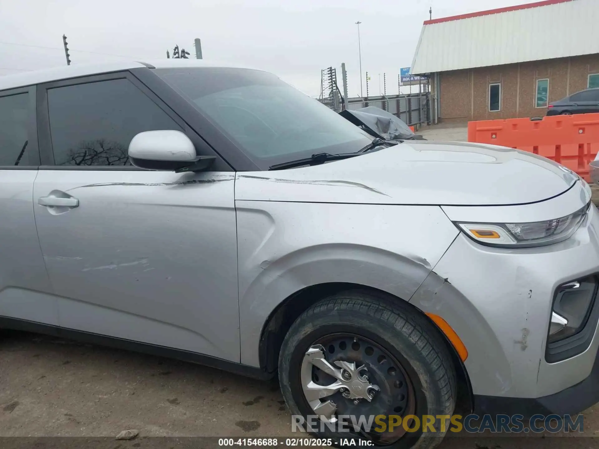 6 fotografías del automóvil dañado KNDJ23AU0L7109359 KIA SOUL 2020