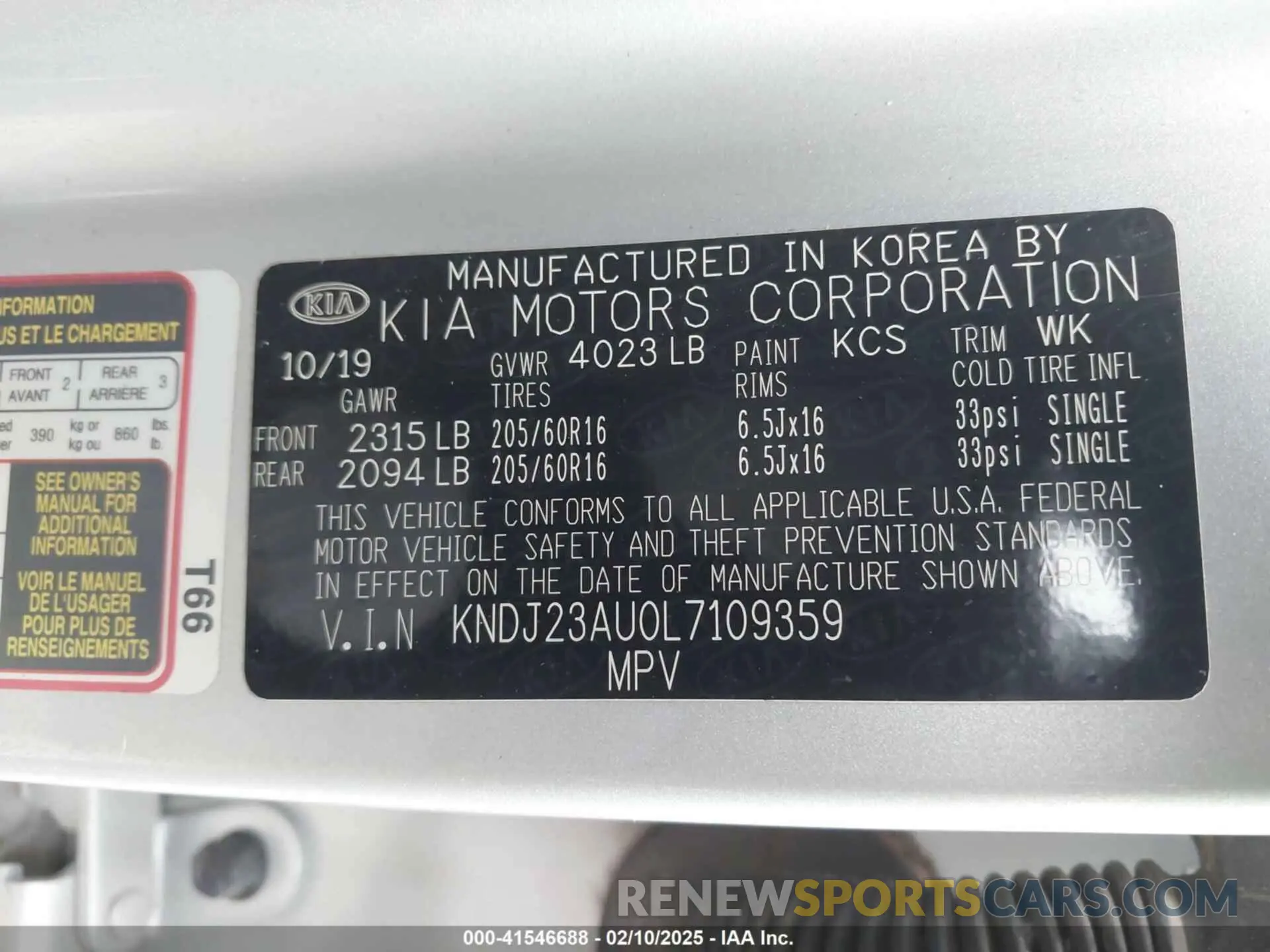 9 fotografías del automóvil dañado KNDJ23AU0L7109359 KIA SOUL 2020
