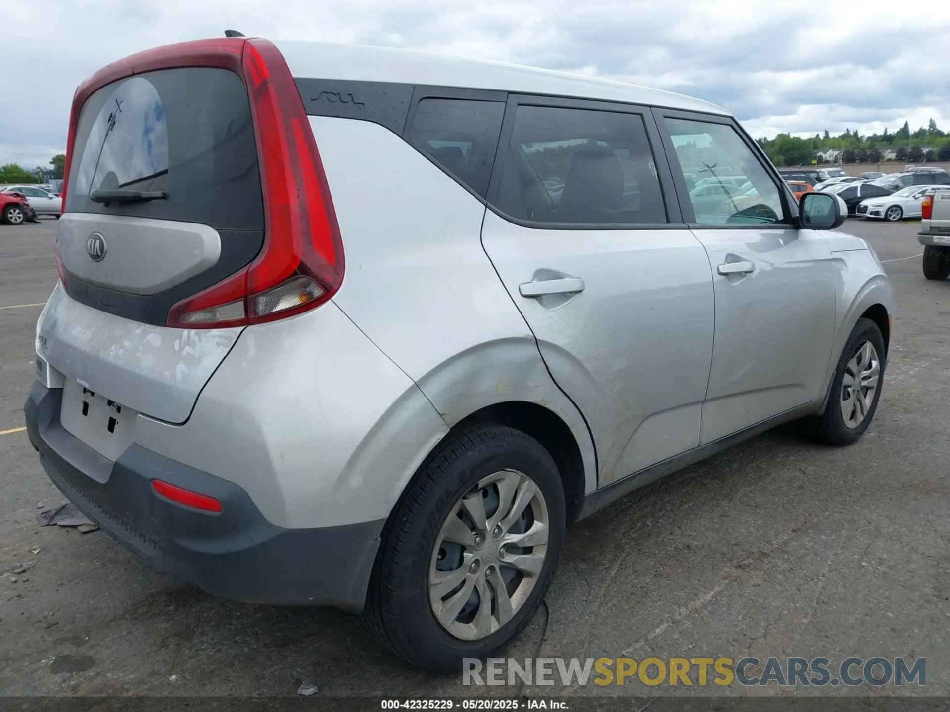4 fotografías del automóvil dañado KNDJ23AU0L7110916 KIA SOUL 2020