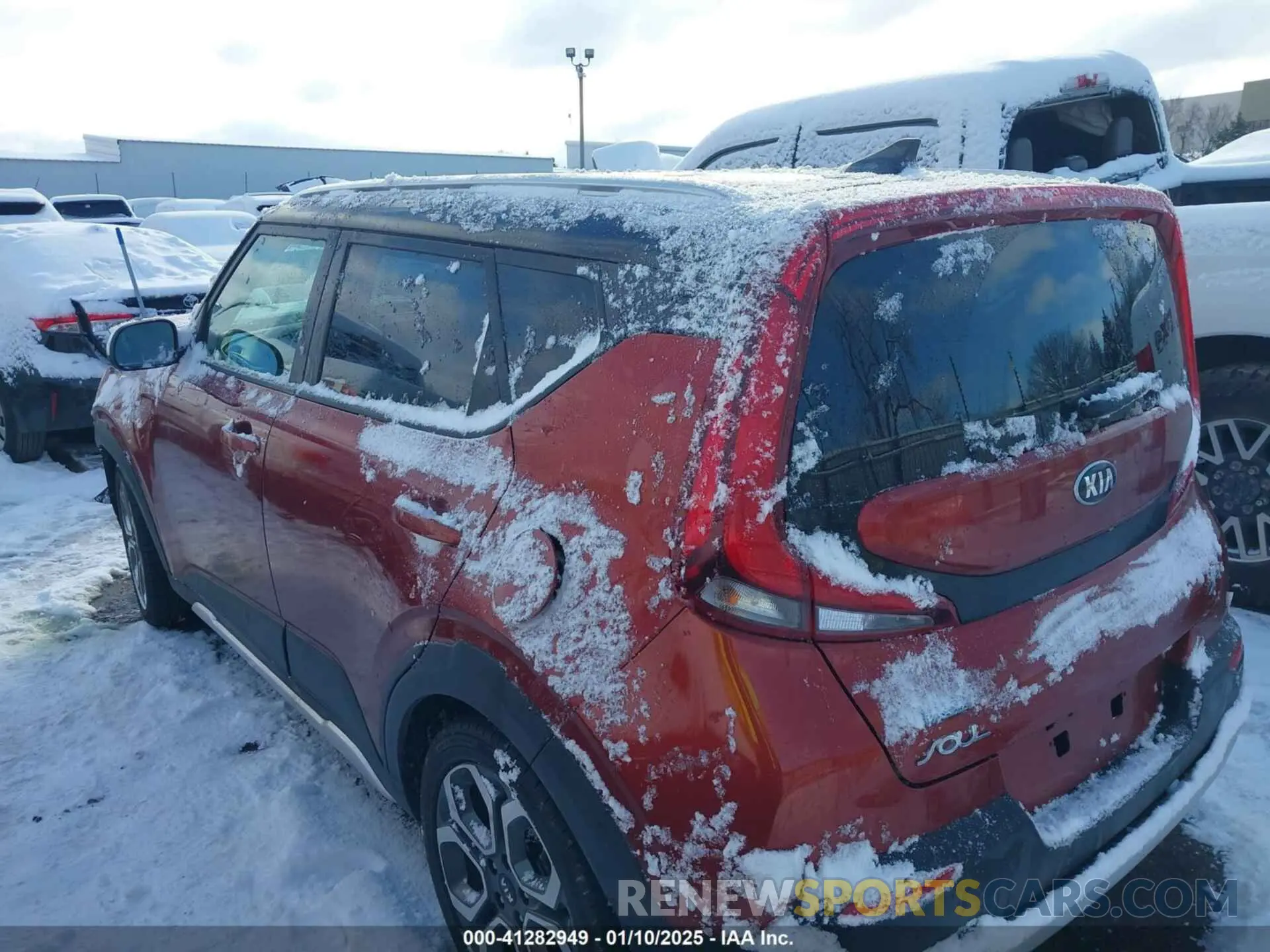 3 fotografías del automóvil dañado KNDJ23AU0L7121625 KIA SOUL 2020