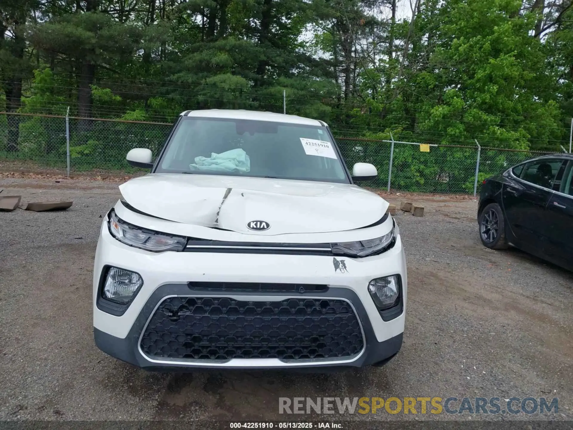 12 fotografías del automóvil dañado KNDJ23AU0L7722100 KIA SOUL 2020