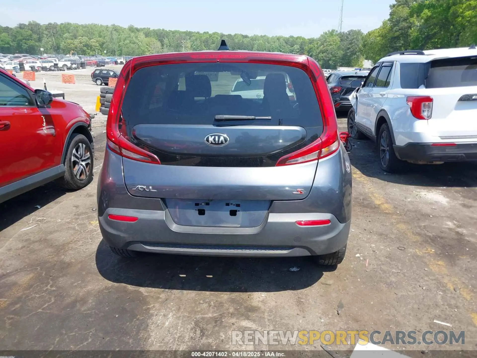 15 fotografías del automóvil dañado KNDJ23AU1L7019301 KIA SOUL 2020