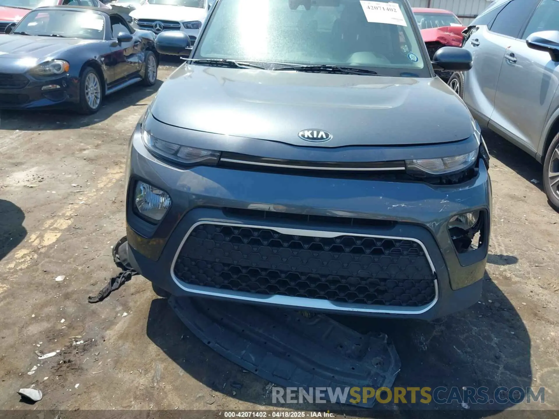 6 fotografías del automóvil dañado KNDJ23AU1L7019301 KIA SOUL 2020