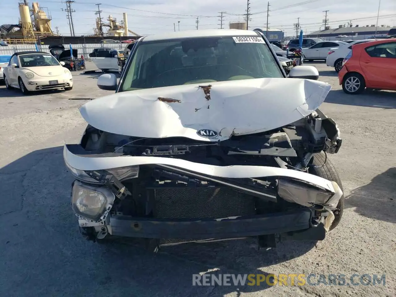 5 fotografías del automóvil dañado KNDJ23AU1L7026054 KIA SOUL 2020
