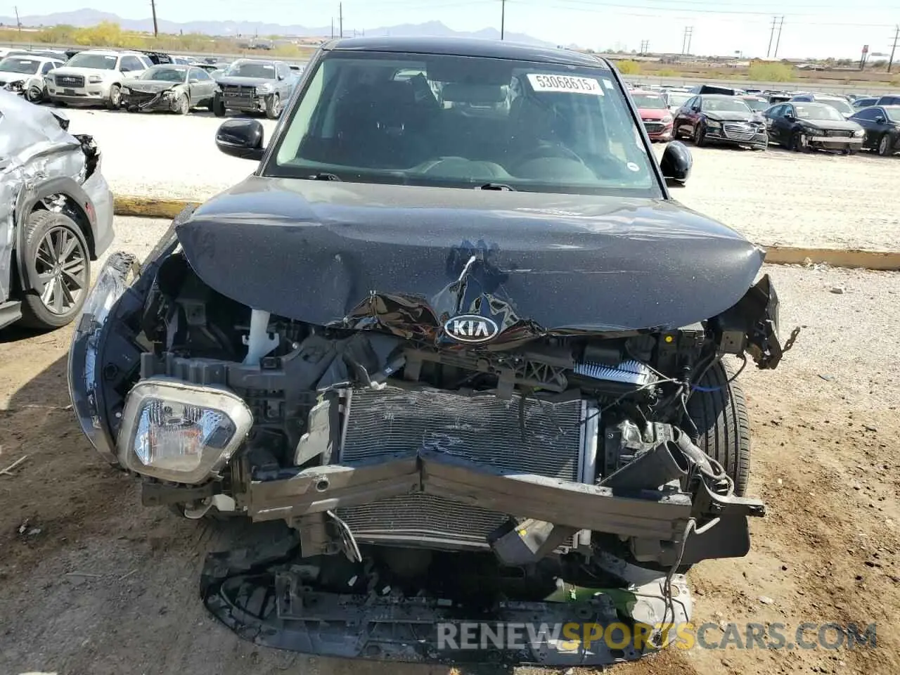5 fotografías del automóvil dañado KNDJ23AU1L7062780 KIA SOUL 2020