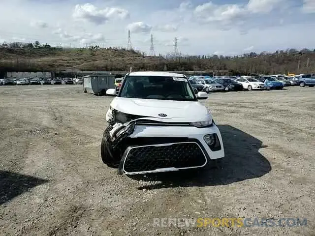 13 fotografías del automóvil dañado KNDJ23AU1L7067185 KIA SOUL 2020