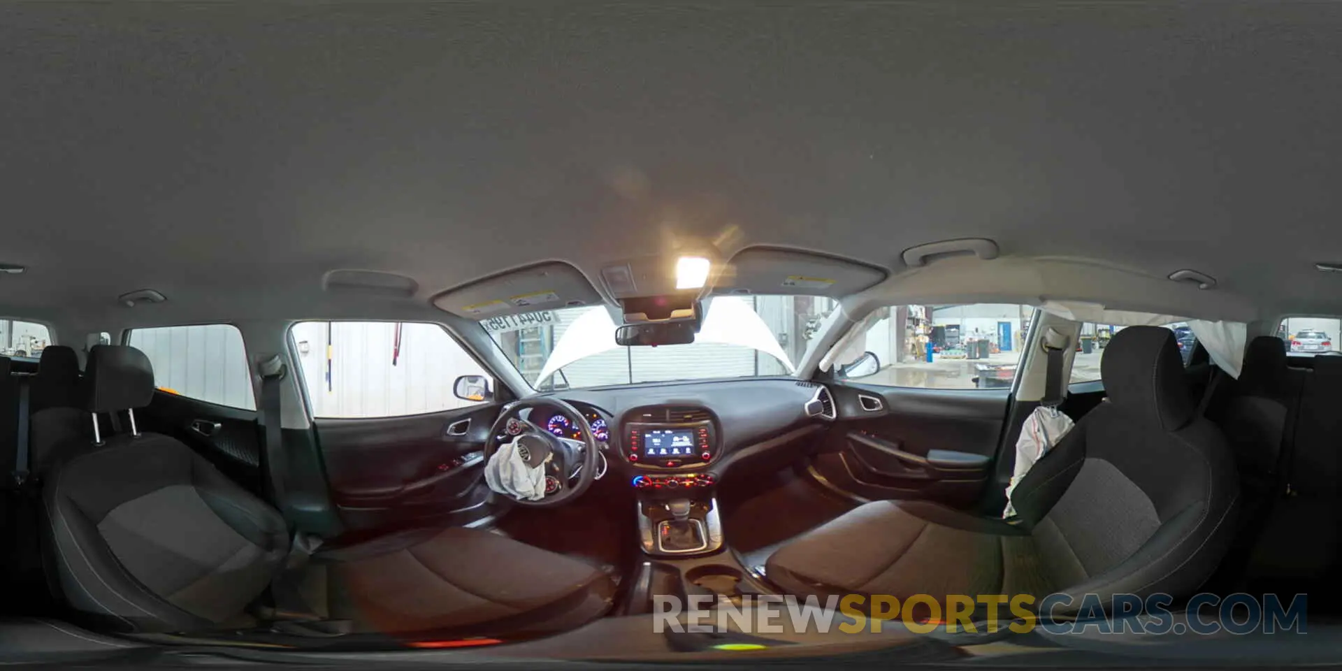 14 fotografías del automóvil dañado KNDJ23AU1L7067185 KIA SOUL 2020