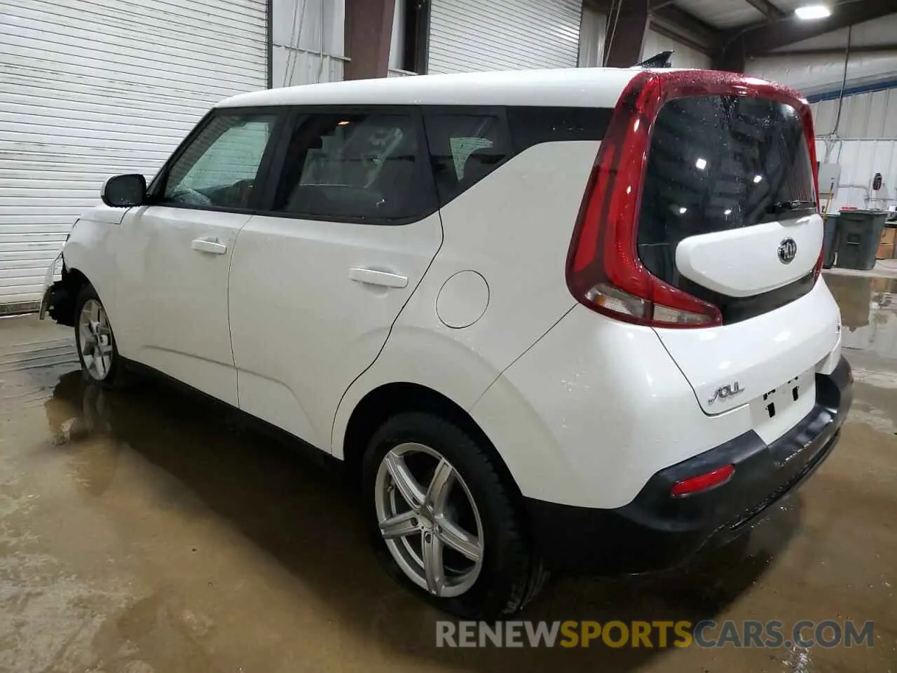 2 fotografías del automóvil dañado KNDJ23AU1L7067185 KIA SOUL 2020