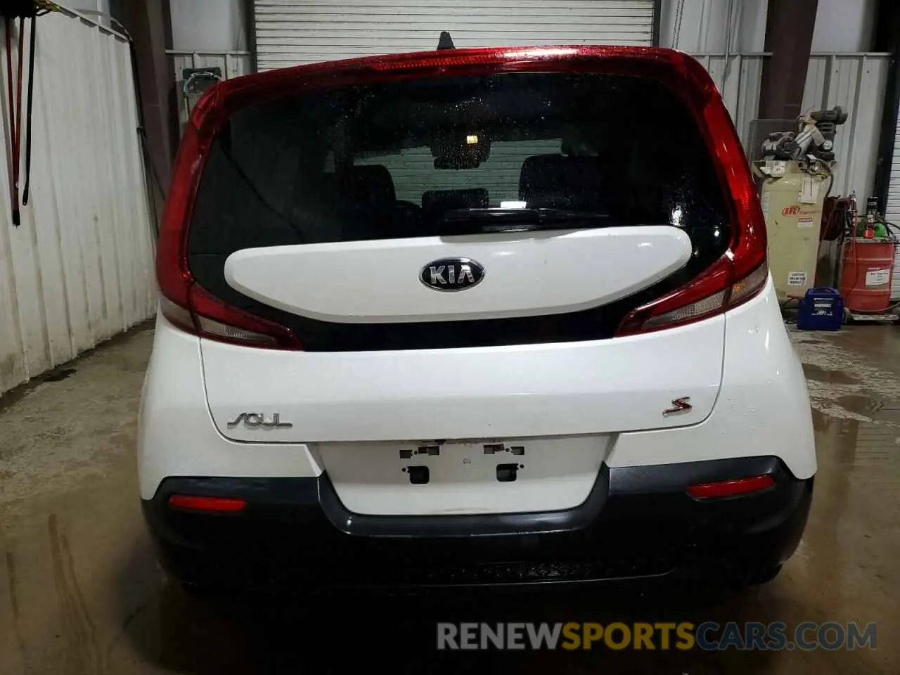 6 fotografías del automóvil dañado KNDJ23AU1L7067185 KIA SOUL 2020