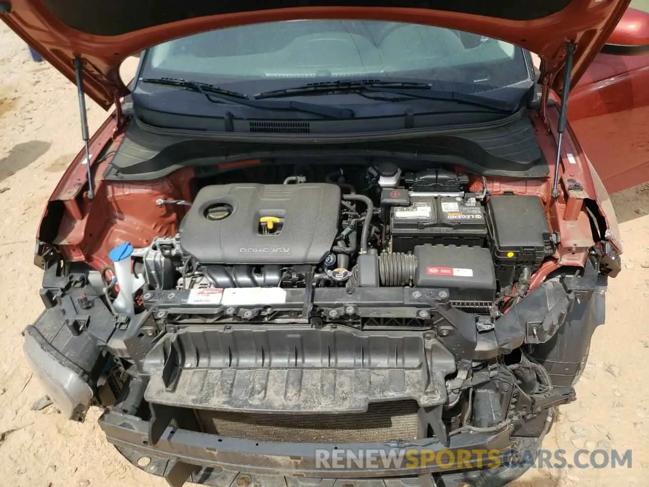 11 fotografías del automóvil dañado KNDJ23AU1L7094824 KIA SOUL 2020
