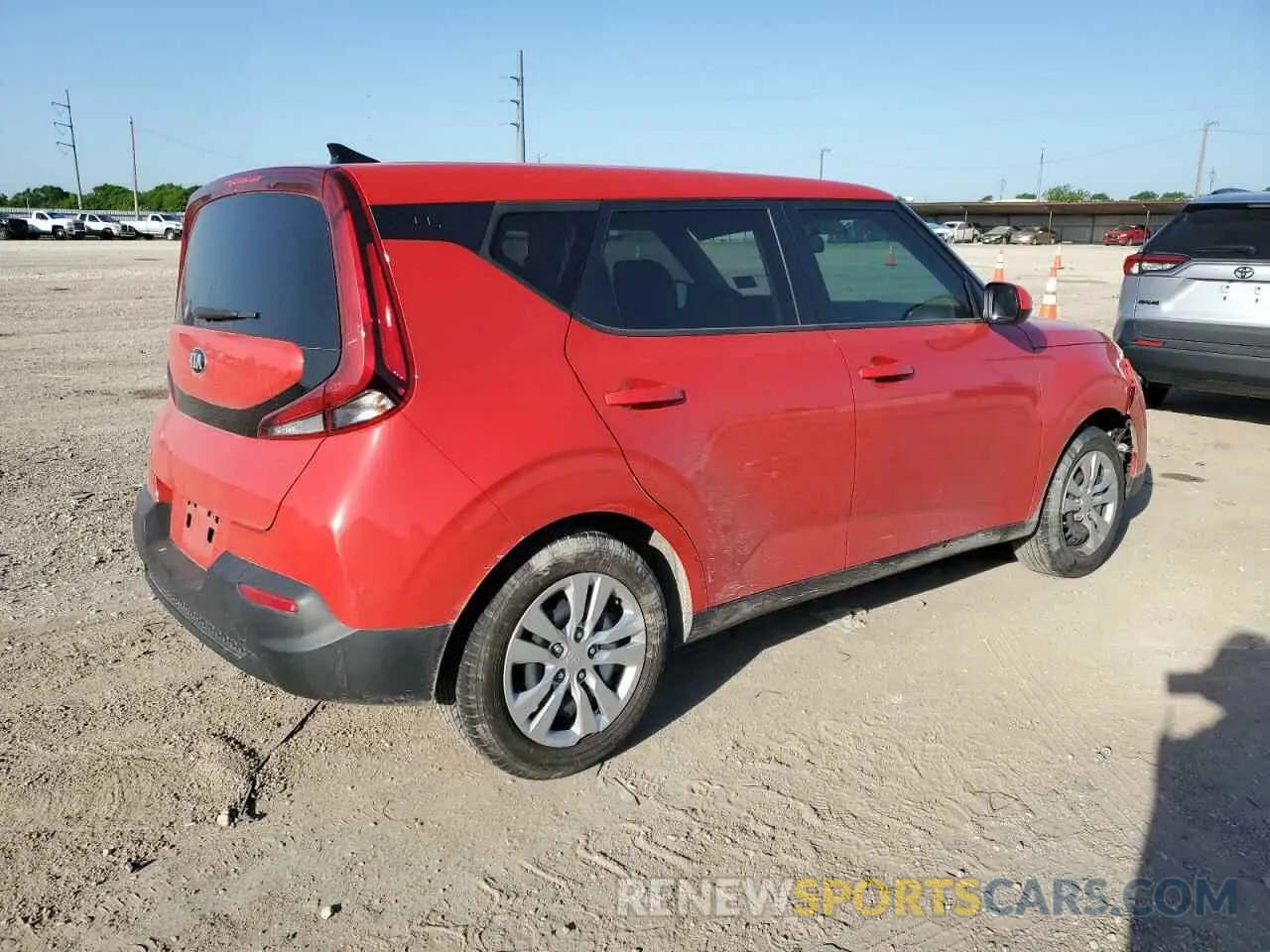 3 fotografías del automóvil dañado KNDJ23AU1L7728794 KIA SOUL 2020