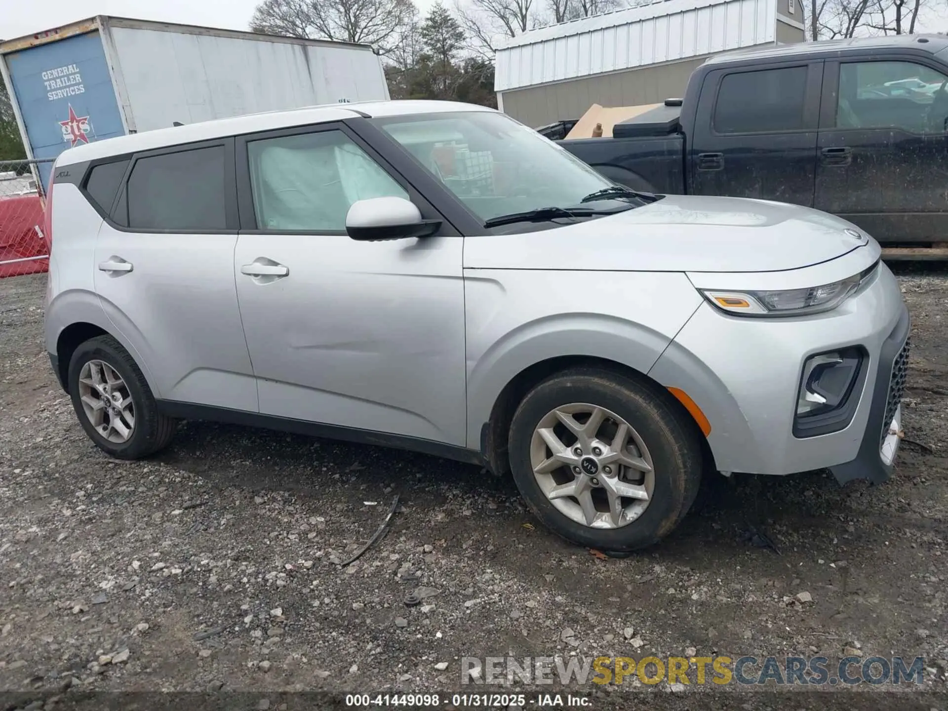 13 fotografías del automóvil dañado KNDJ23AU1L7734823 KIA SOUL 2020