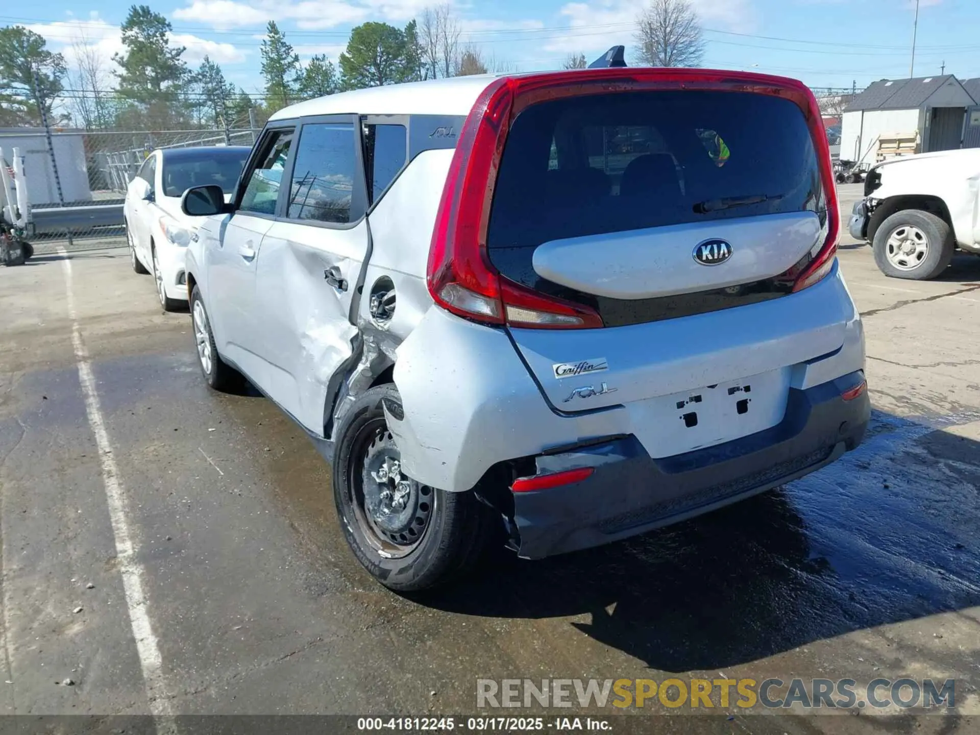 6 fotografías del automóvil dañado KNDJ23AU2L7004287 KIA SOUL 2020