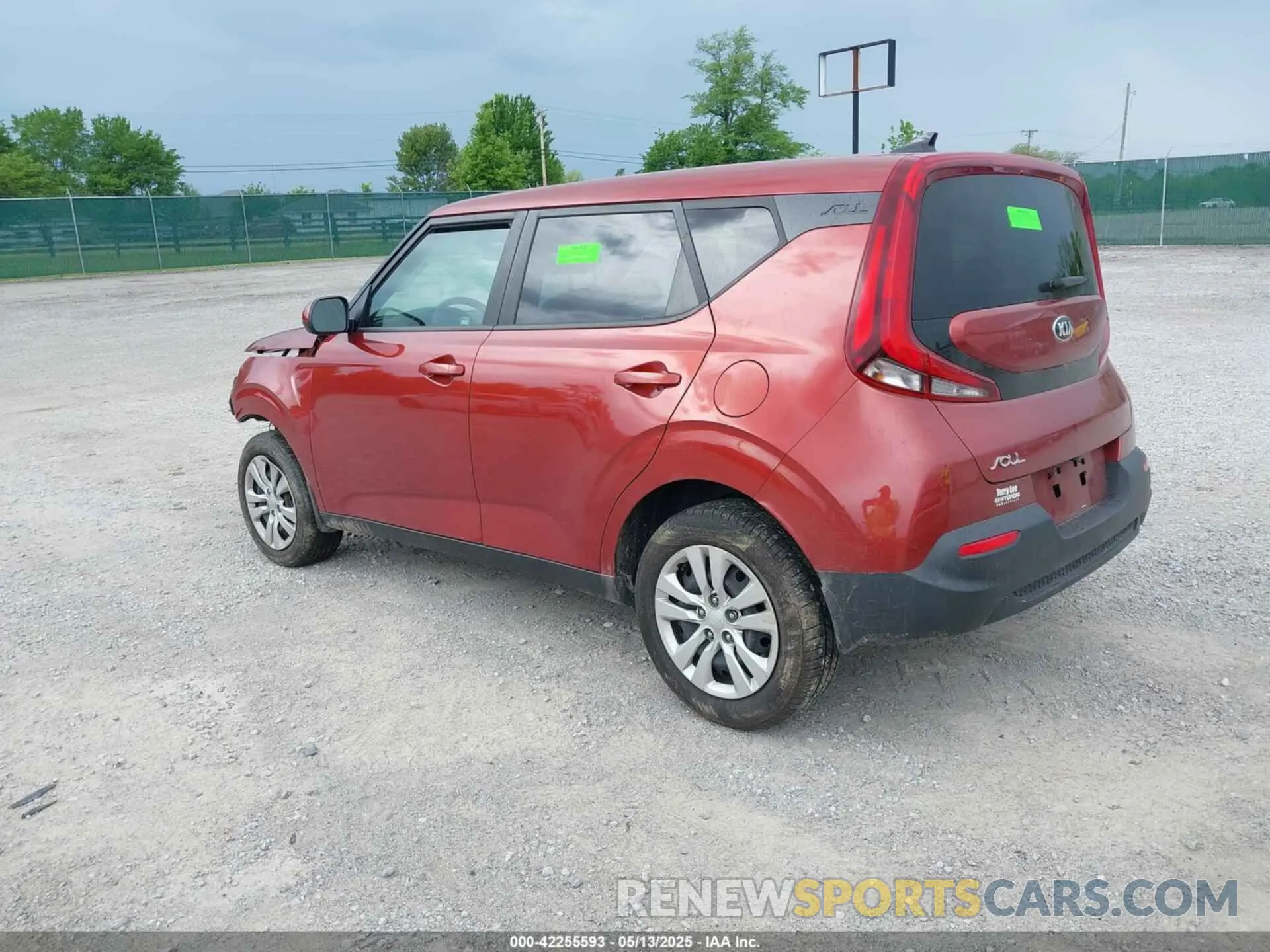 3 fotografías del automóvil dañado KNDJ23AU2L7021767 KIA SOUL 2020