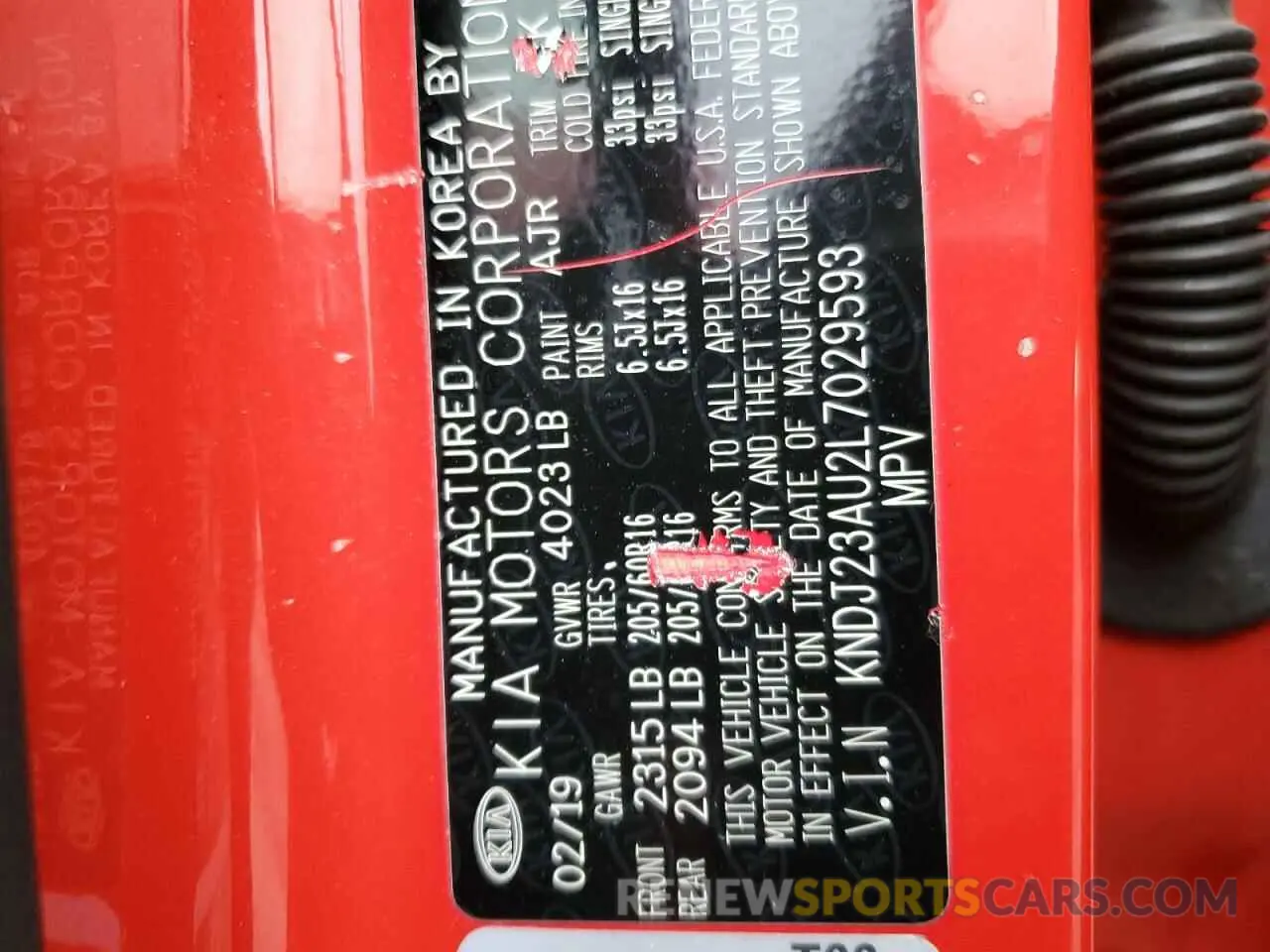 12 fotografías del automóvil dañado KNDJ23AU2L7029593 KIA SOUL 2020