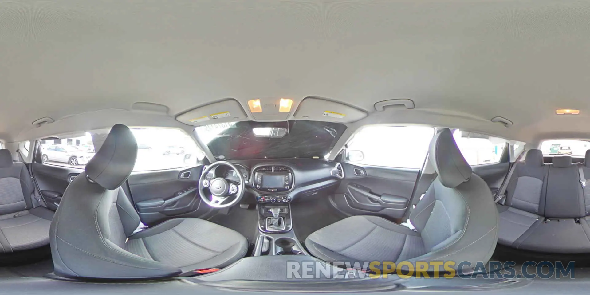 13 fotografías del automóvil dañado KNDJ23AU2L7059368 KIA SOUL 2020