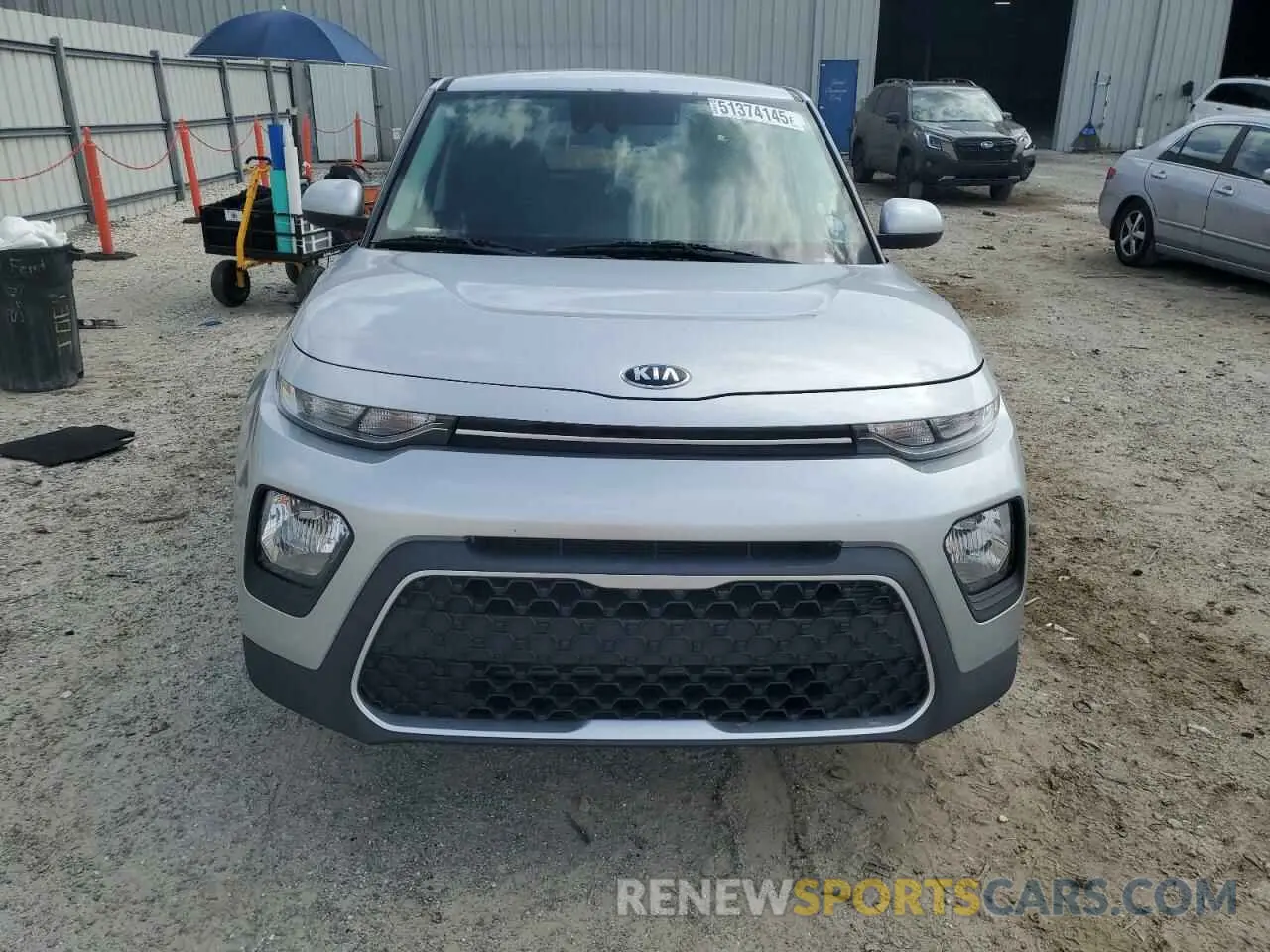 5 fotografías del automóvil dañado KNDJ23AU2L7059368 KIA SOUL 2020