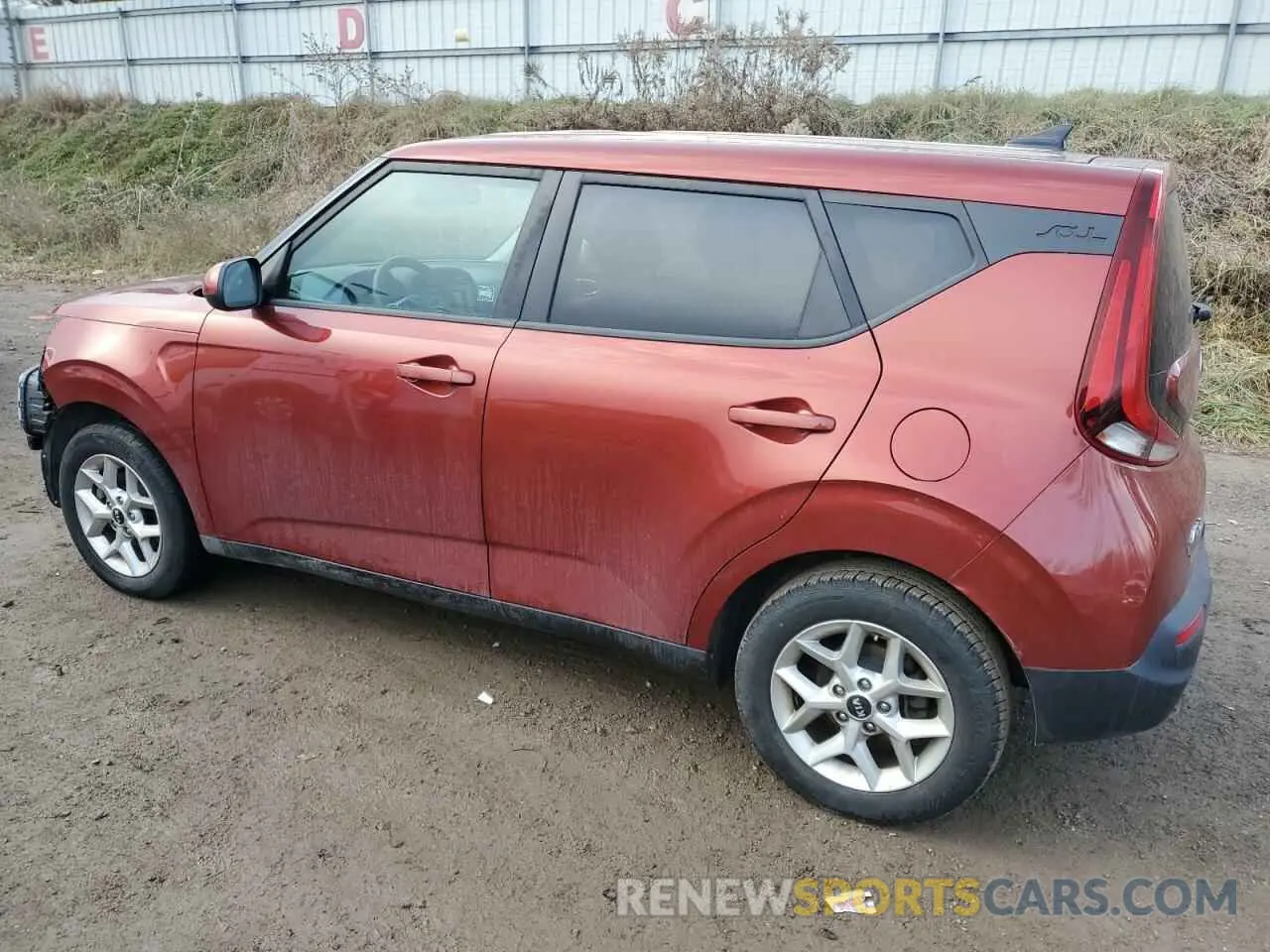 2 fotografías del automóvil dañado KNDJ23AU2L7098168 KIA SOUL 2020