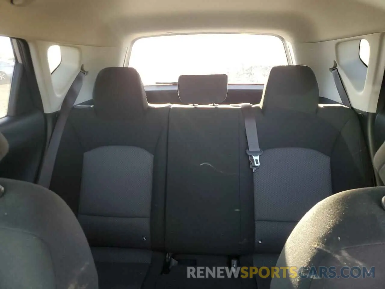 10 fotografías del automóvil dañado KNDJ23AU2L7110853 KIA SOUL 2020