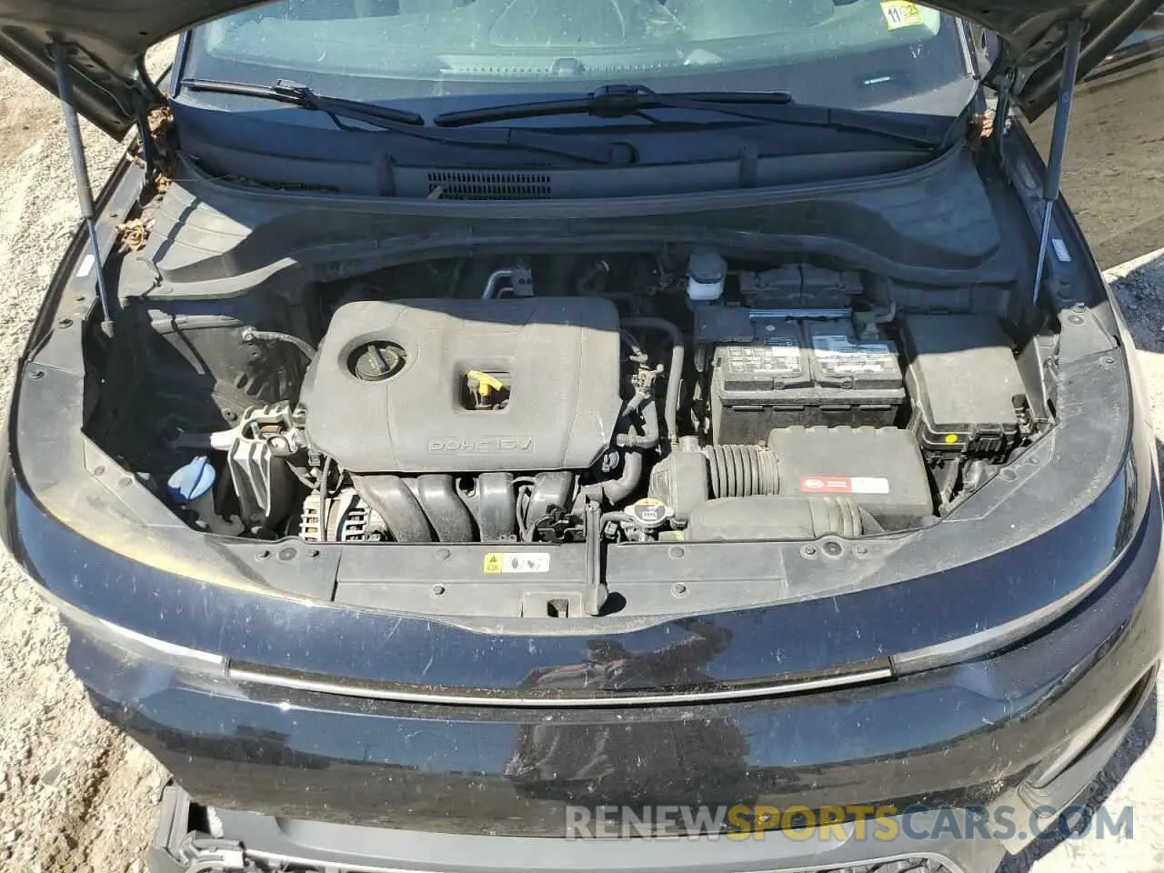 12 fotografías del automóvil dañado KNDJ23AU2L7712541 KIA SOUL 2020