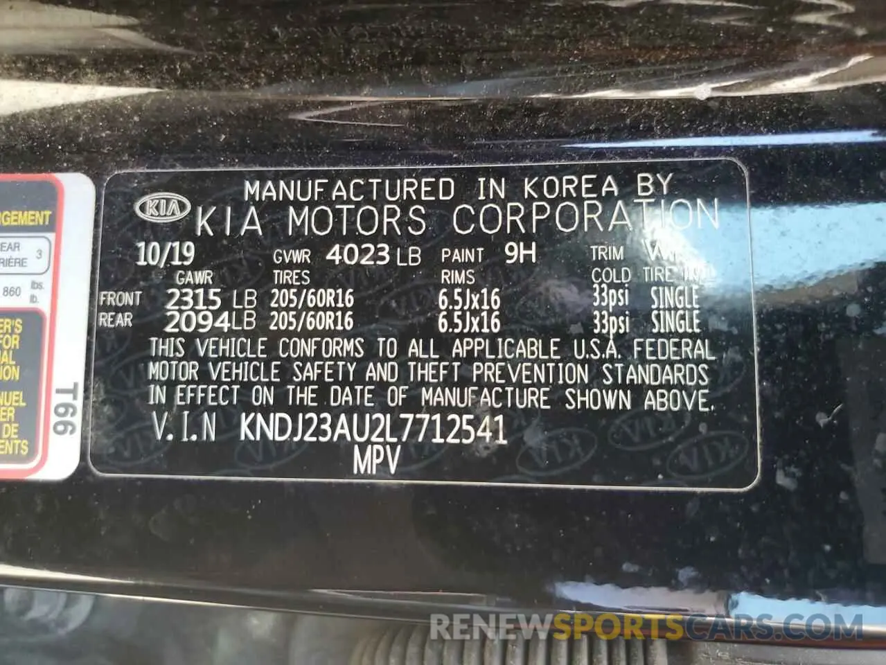 13 fotografías del automóvil dañado KNDJ23AU2L7712541 KIA SOUL 2020