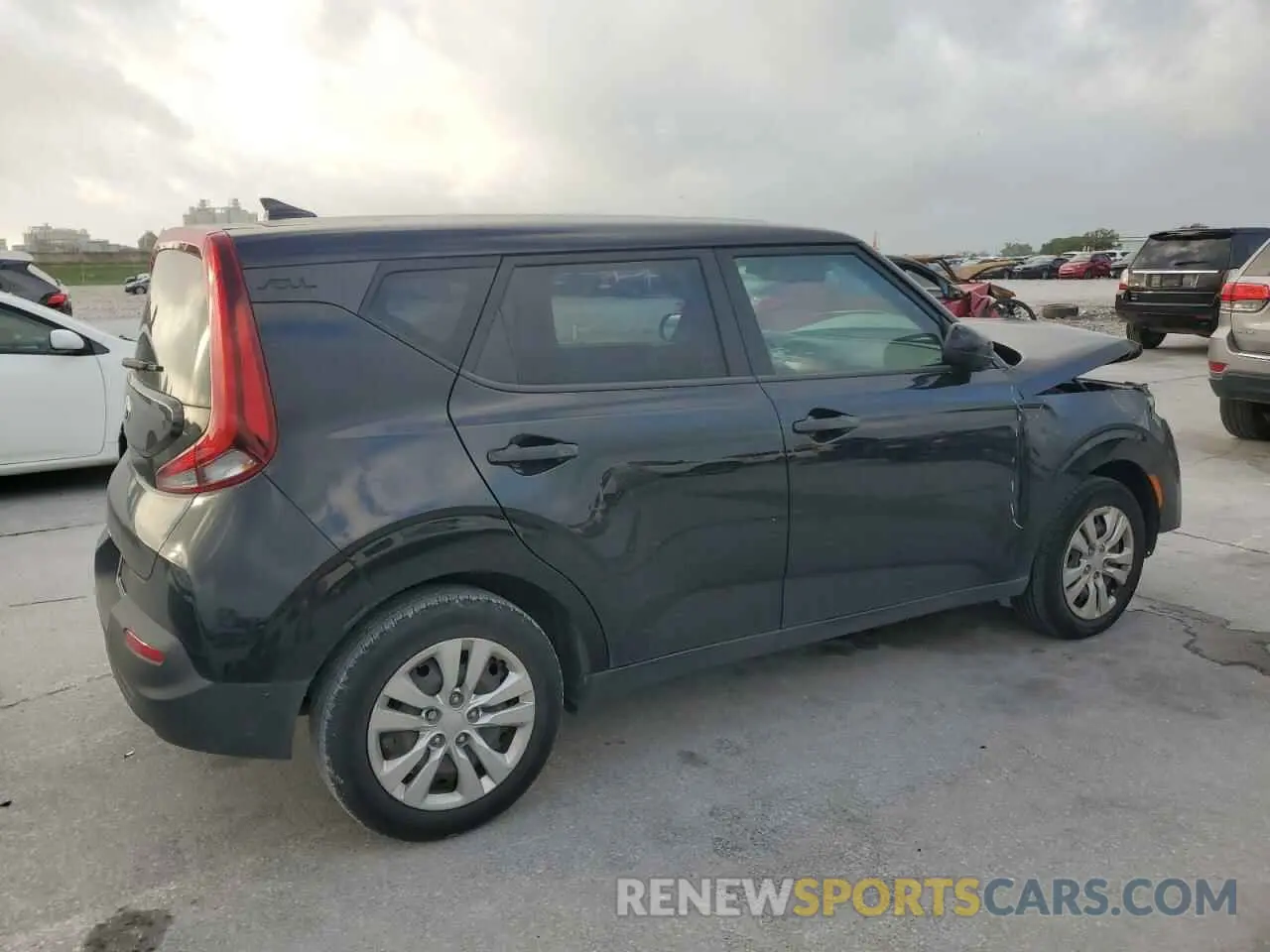 3 fotografías del automóvil dañado KNDJ23AU2L7713866 KIA SOUL 2020