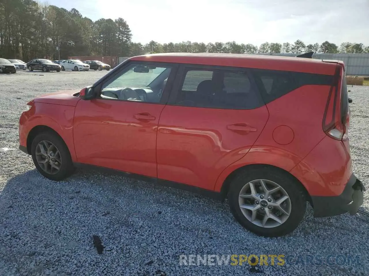 2 fotografías del automóvil dañado KNDJ23AU2L7726228 KIA SOUL 2020