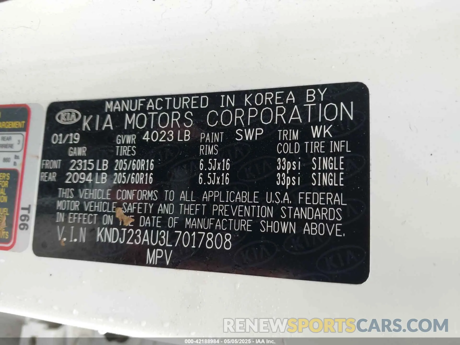 9 fotografías del automóvil dañado KNDJ23AU3L7017808 KIA SOUL 2020