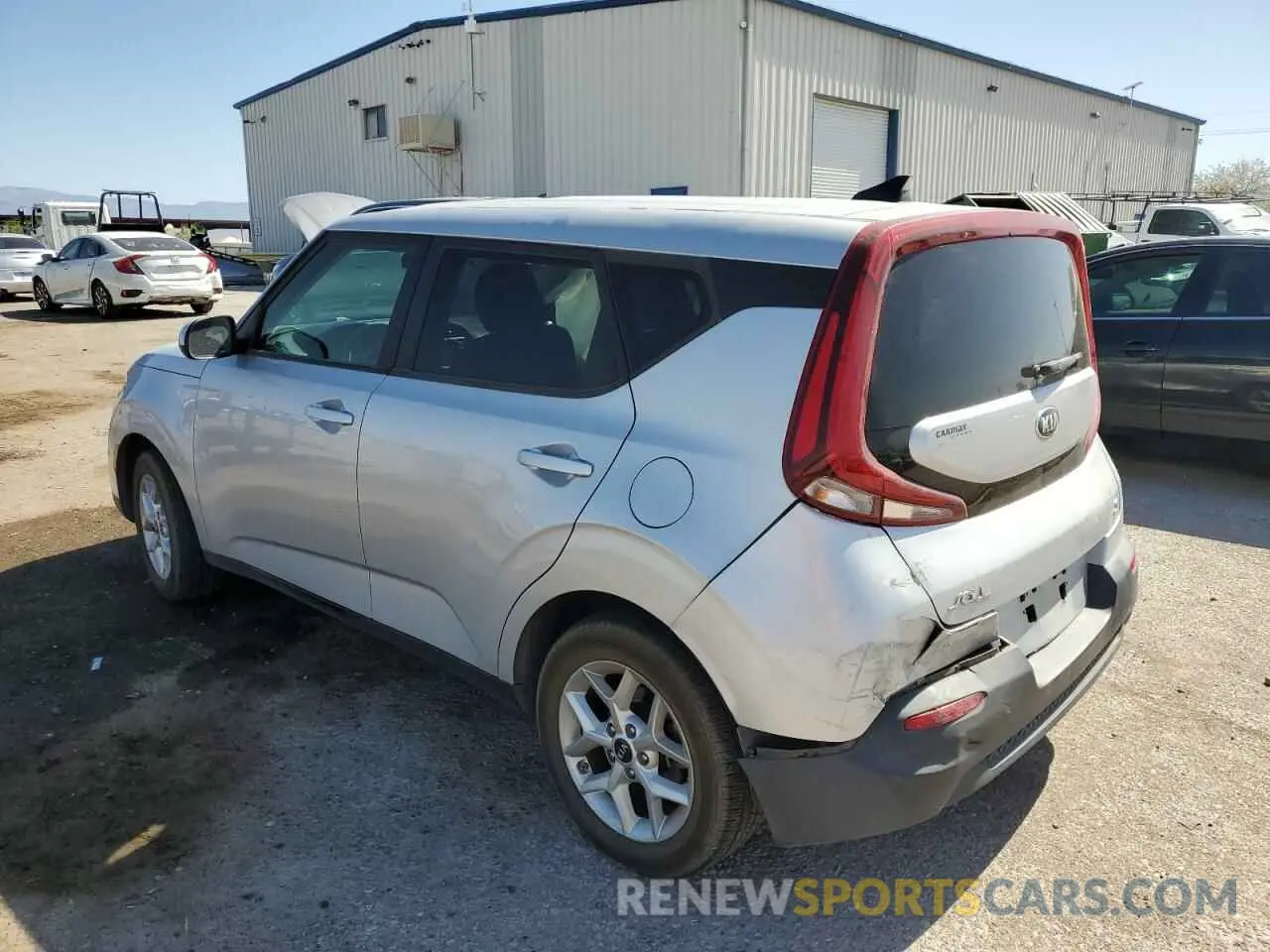 2 fotografías del automóvil dañado KNDJ23AU3L7019039 KIA SOUL 2020