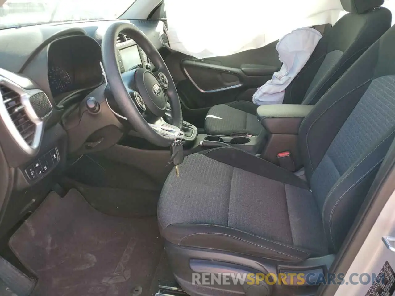 7 fotografías del automóvil dañado KNDJ23AU3L7019039 KIA SOUL 2020