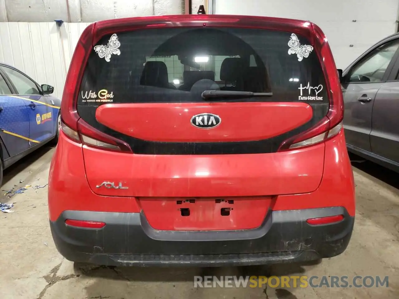 6 fotografías del automóvil dañado KNDJ23AU3L7067768 KIA SOUL 2020