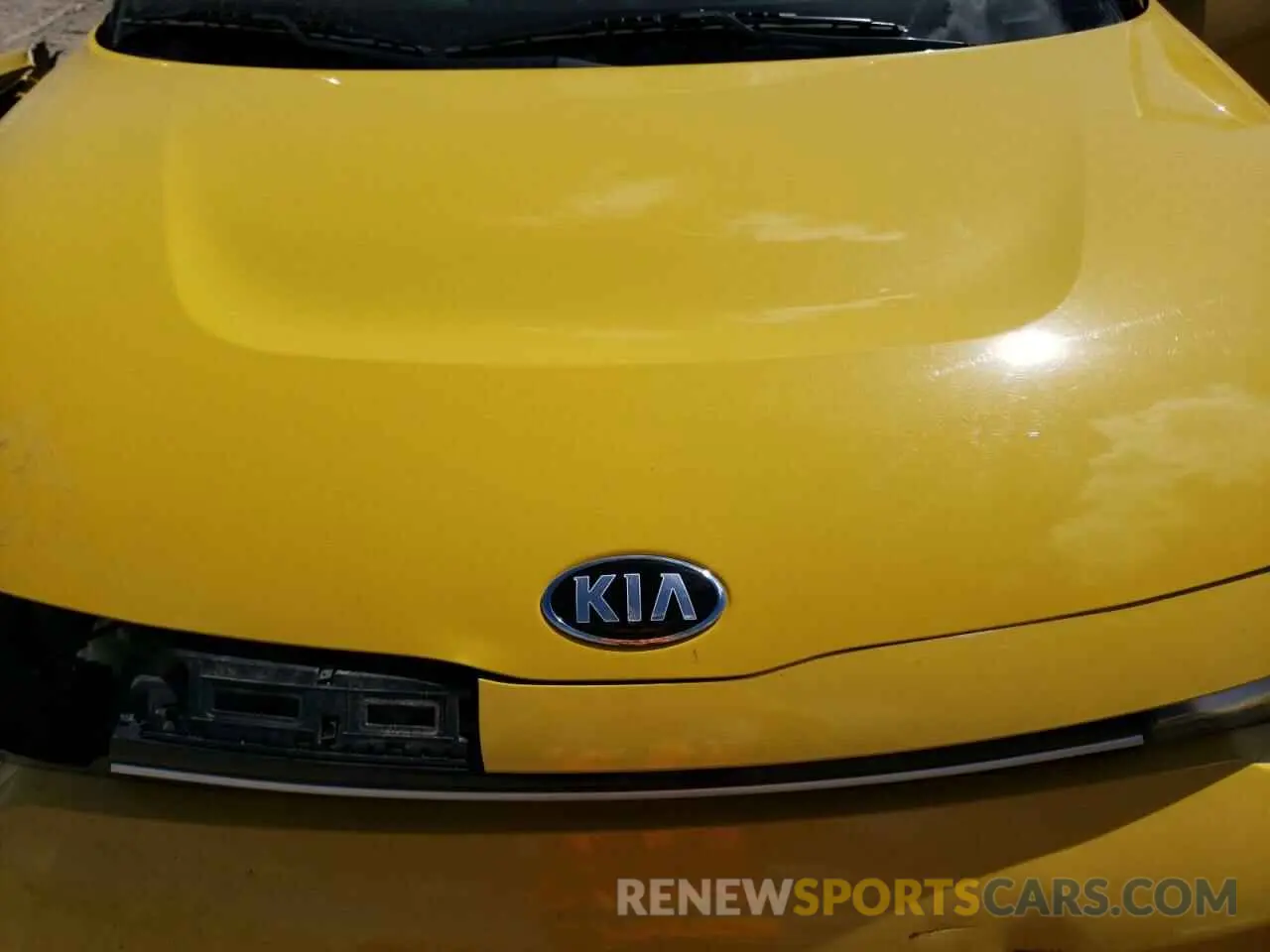 12 fotografías del automóvil dañado KNDJ23AU3L7067818 KIA SOUL 2020