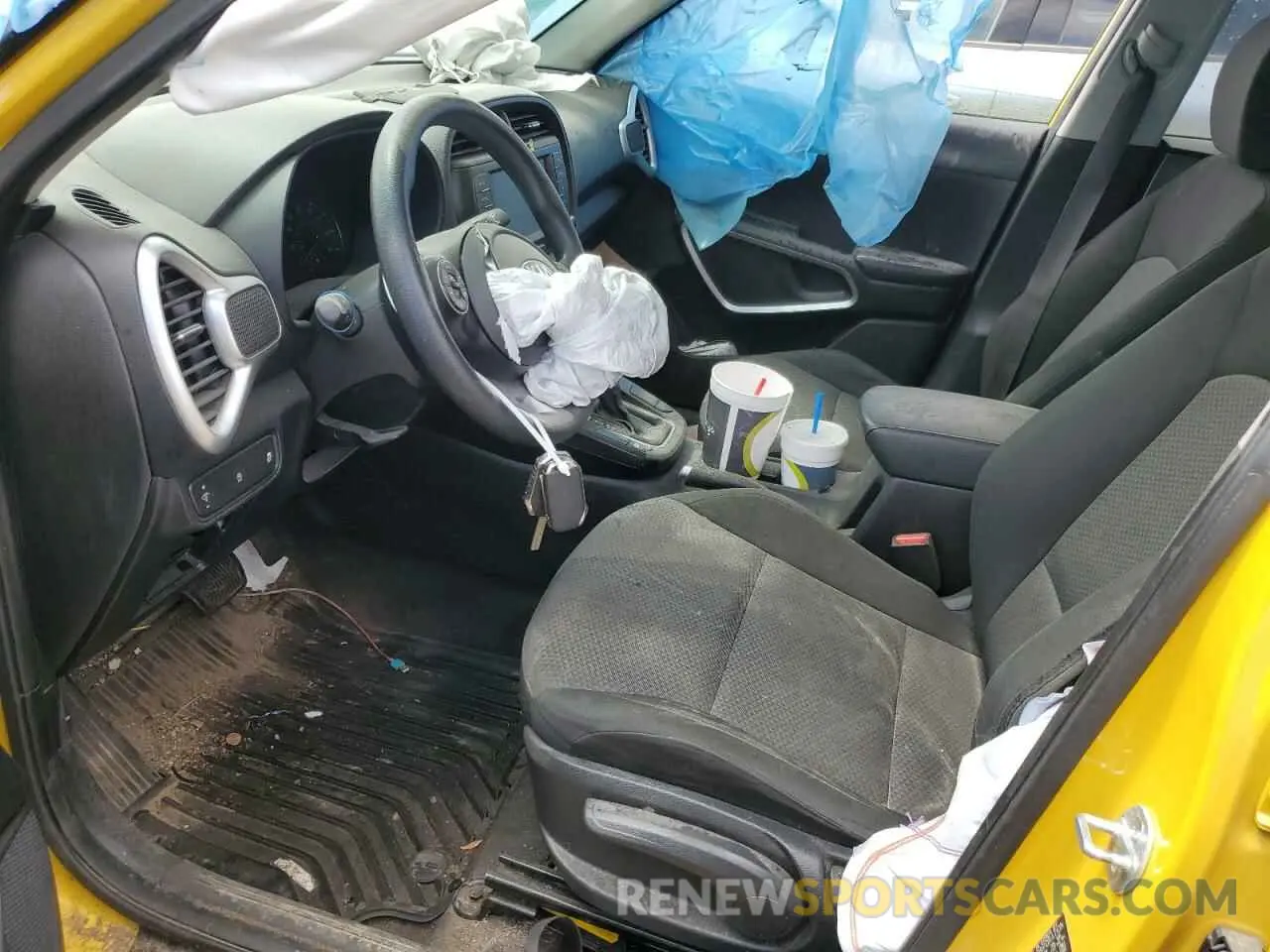 7 fotografías del automóvil dañado KNDJ23AU3L7067818 KIA SOUL 2020