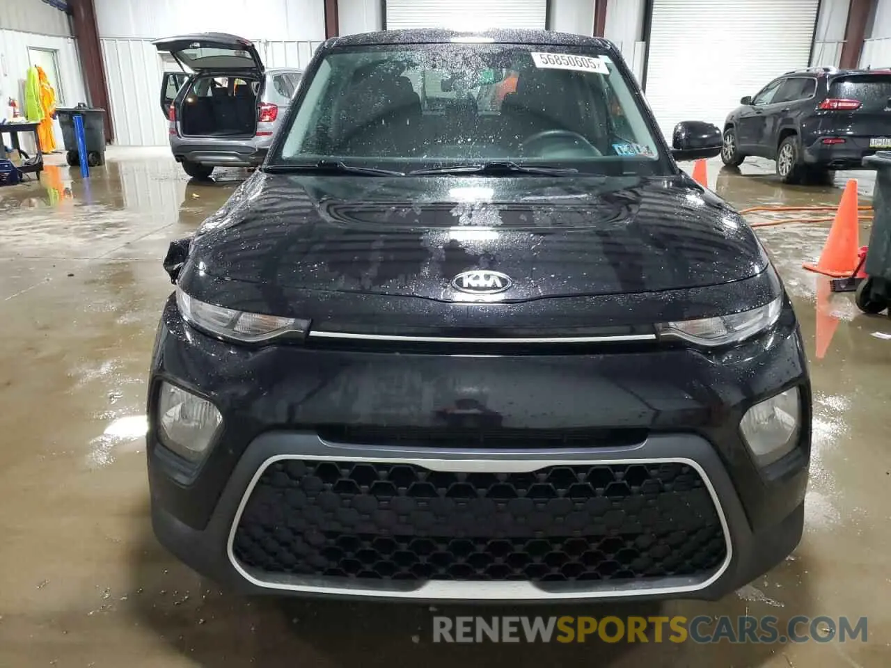 5 fotografías del automóvil dañado KNDJ23AU3L7083341 KIA SOUL 2020